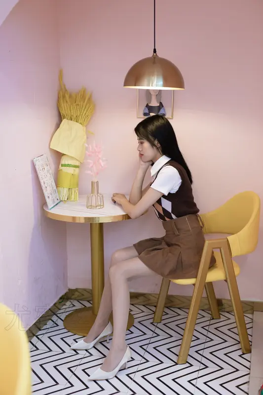 [尤蜜丝]穿搭写真 NO.053 - 尤蜜丝